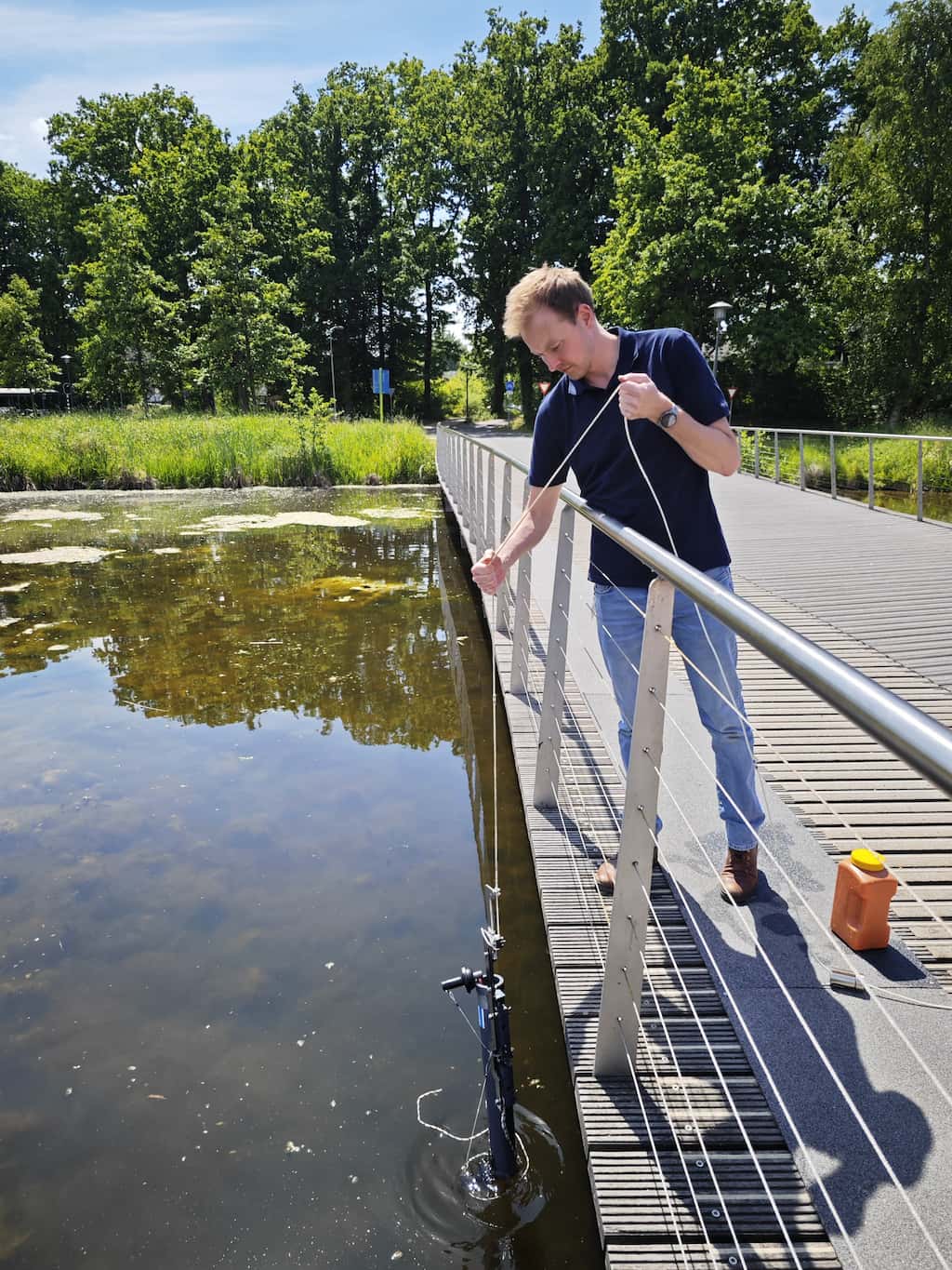 Menno neemt de watermonsters